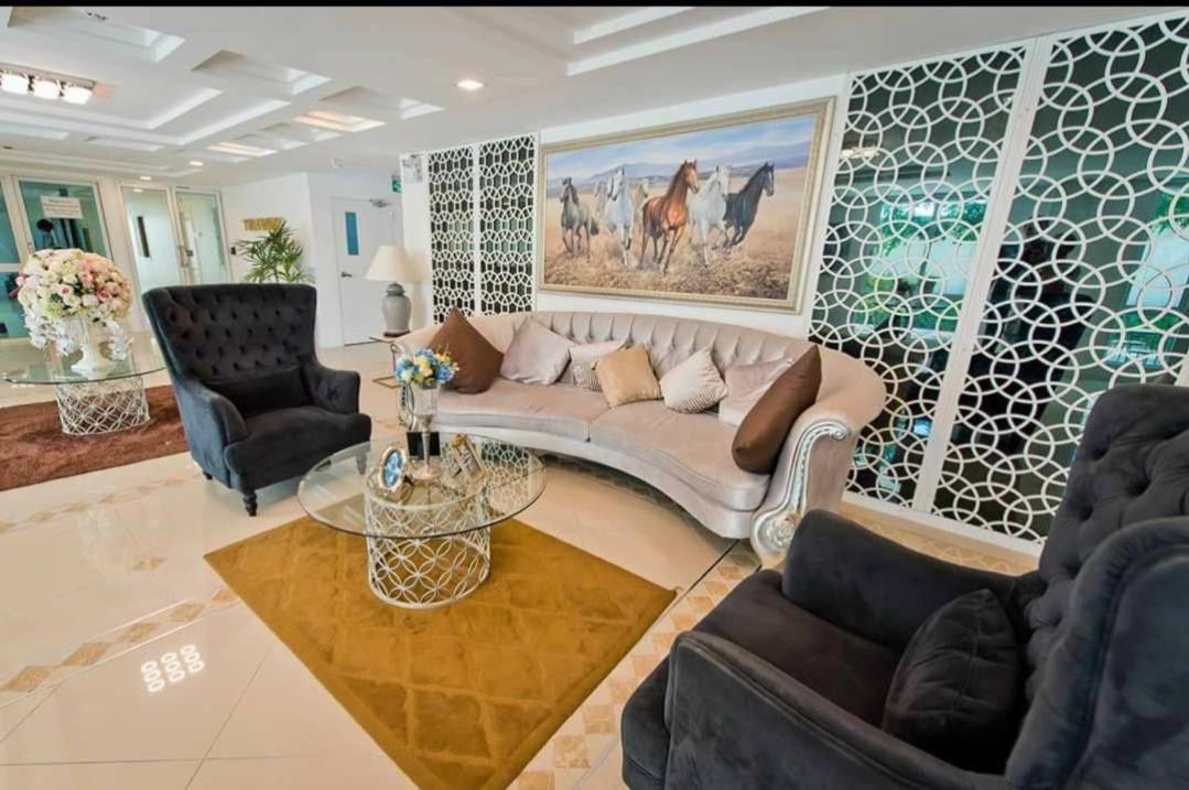 The Orient Resort And Spa By Lucky Rich Jomtien Beach Esterno foto